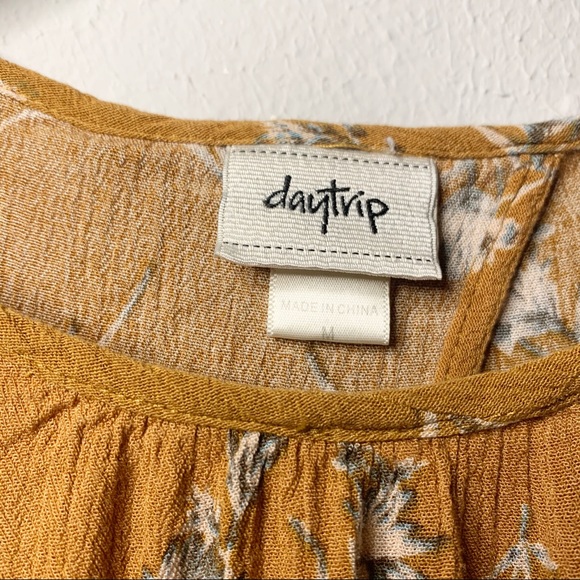 Daytrip Floral Top with Bell Sleeves - Picture 2 of 3